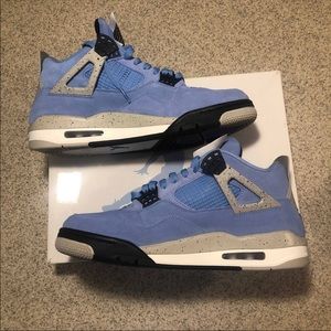 Unc 4s size 11